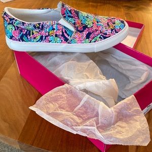 Lilly Pulitzer -Julie sneaker new in box size 10